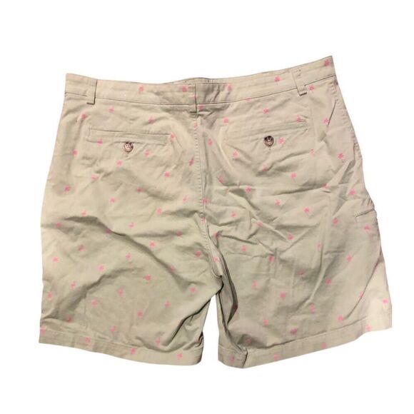 Tackle & Tides light green cotton twill shorts with pink palm trees and flamingo - Picture 2 of 8